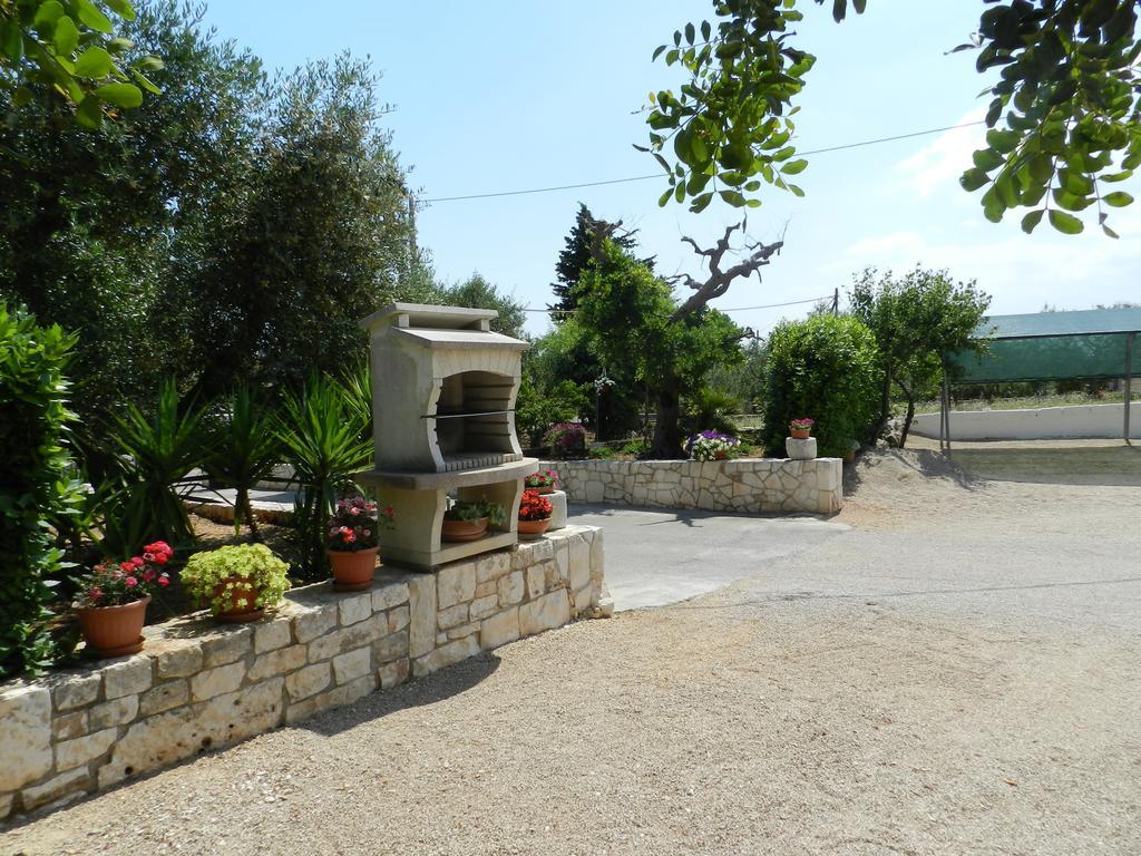 I Trulli Del Nonno Michele Casa de hóspedes Alberobello Exterior foto