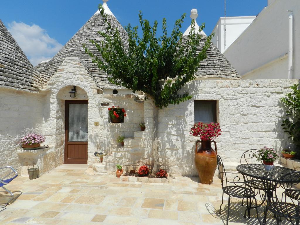 I Trulli Del Nonno Michele Casa de hóspedes Alberobello Exterior foto