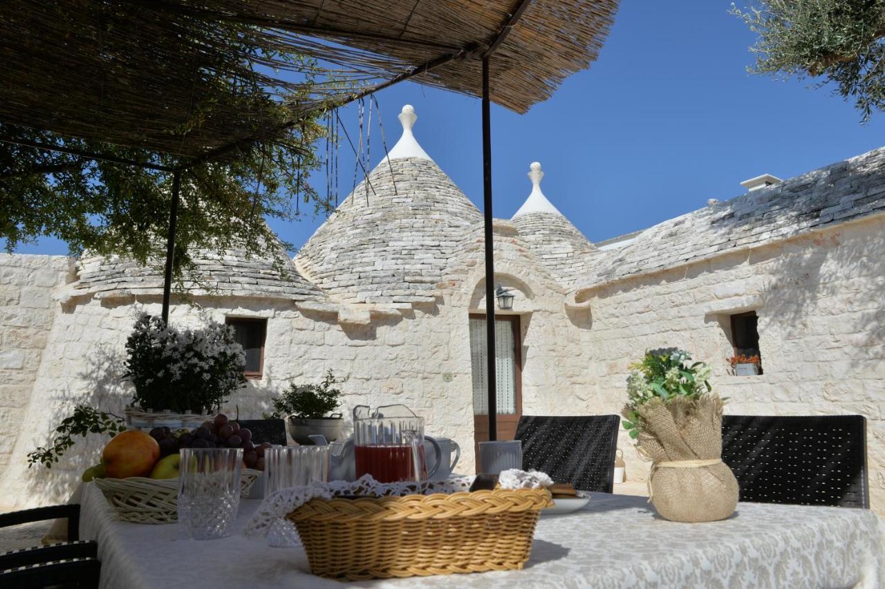 I Trulli Del Nonno Michele Casa de hóspedes Alberobello Exterior foto